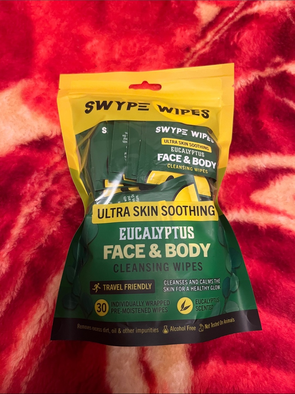 Swype Eucalyptus Face & Body Cleansing Wipes - Green